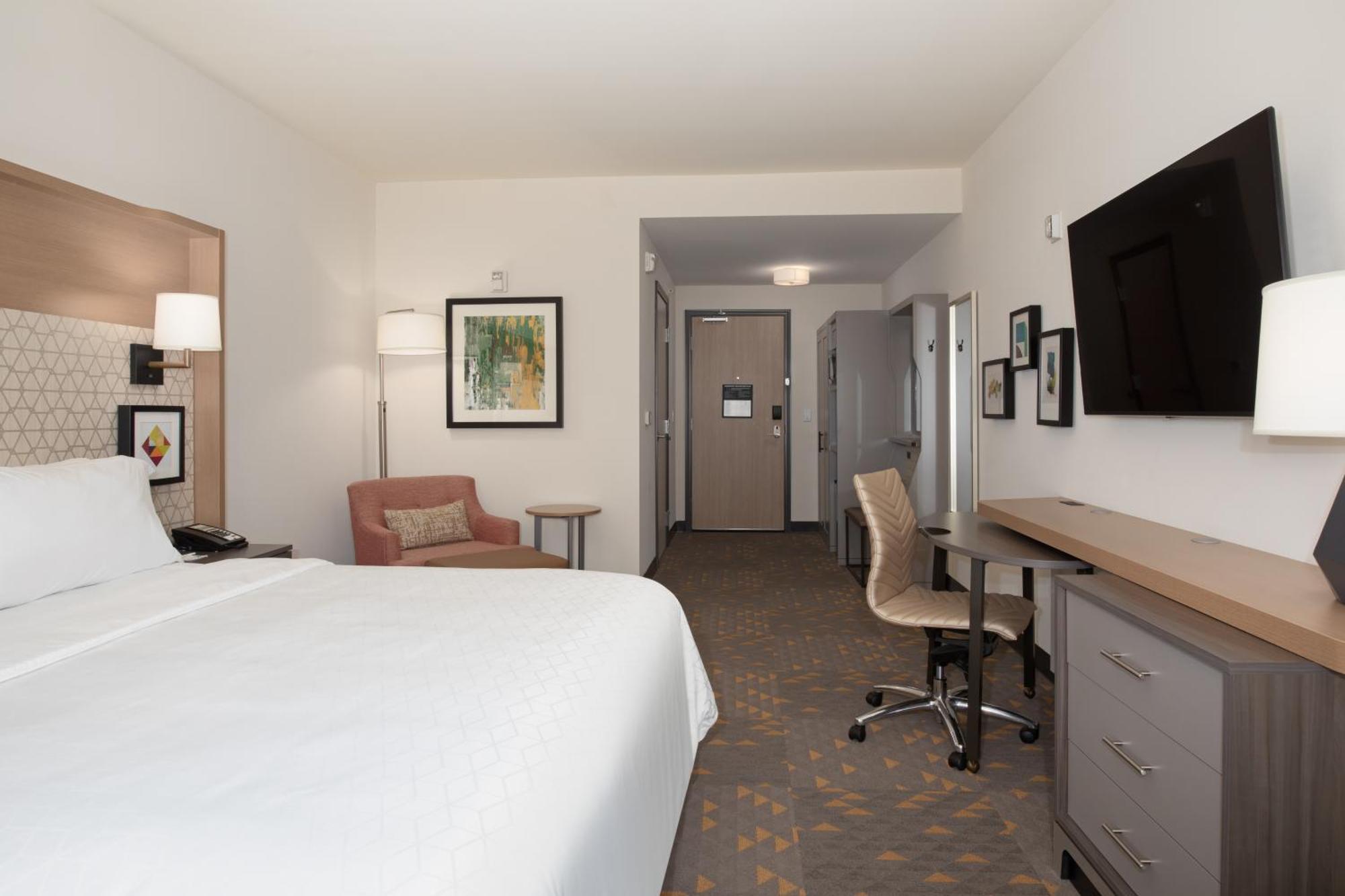 Holiday Inn Glendale - Stadium & Ent Dist By Ihg Exterior photo